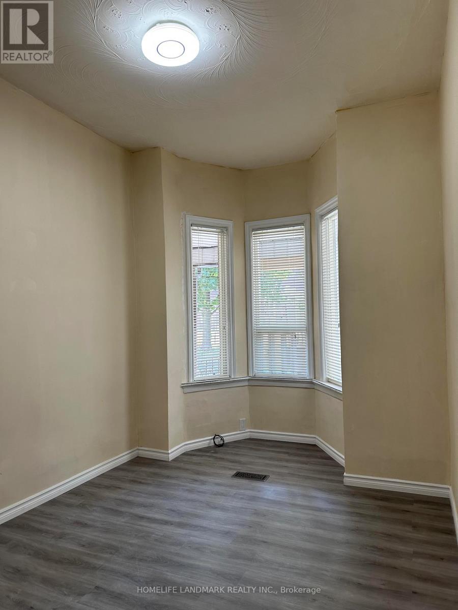 B - 397 Brock Avenue, Toronto (Dufferin Grove), Ontario  M6H 3N6 - Photo 5 - C13139942