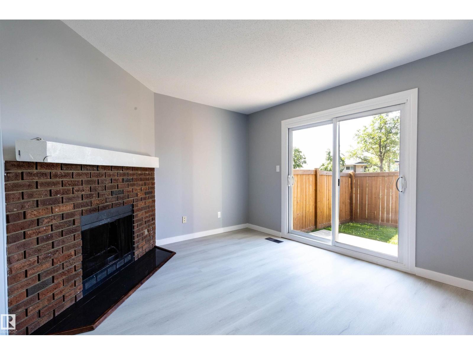 547 Dunluce Rd Nw, Edmonton, Alberta  T5X 4P4 - Photo 13 - E4488396