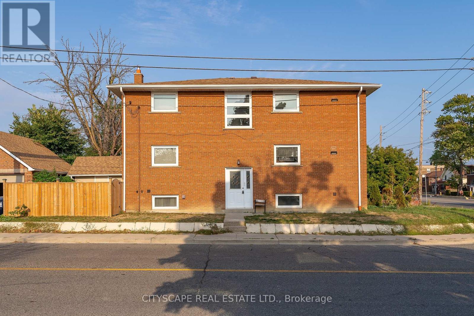 2724 Lake Shore Boulevard W, Toronto, Ontario  M8V 1G8 - Photo 3 - W13139930