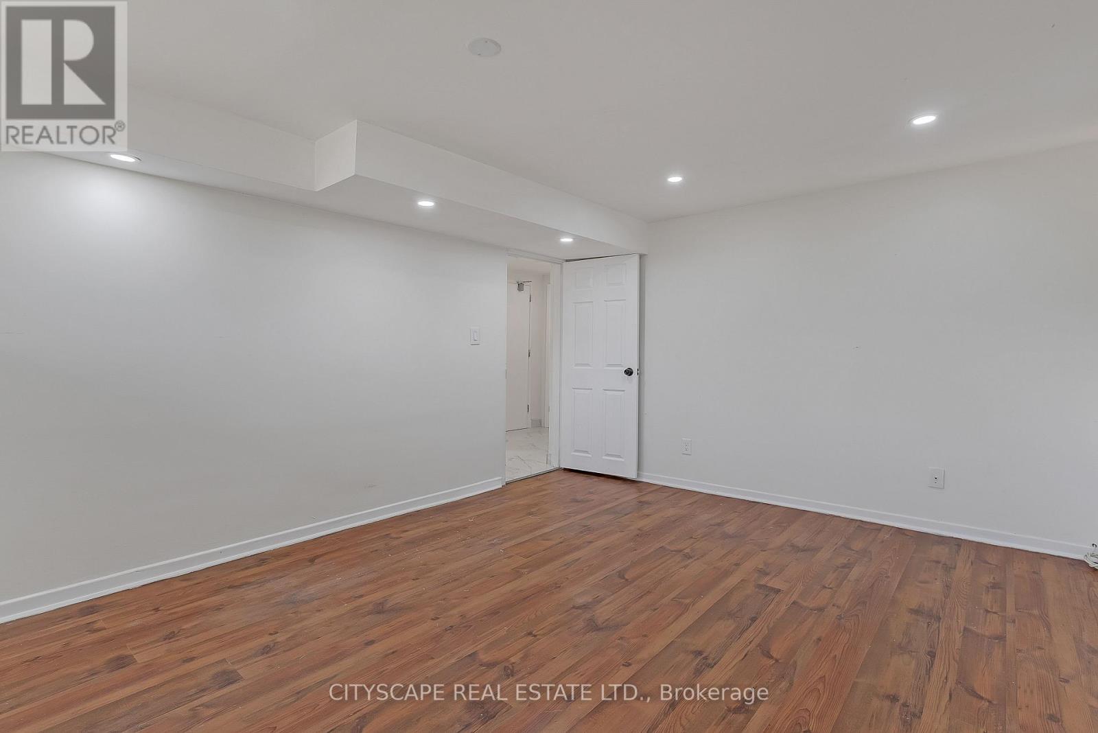 2724 Lake Shore Boulevard W, Toronto, Ontario  M8V 1G8 - Photo 8 - W13139930