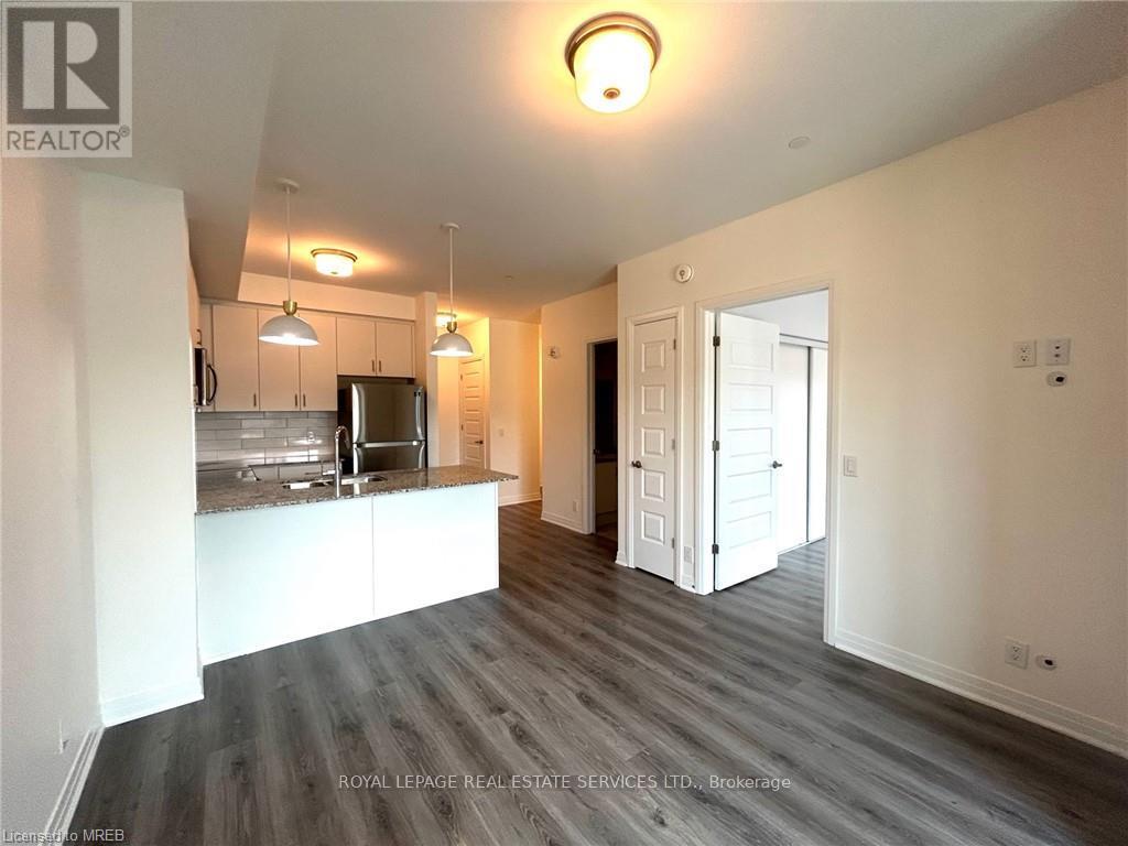 202 - 128 Grovewood Common, Oakville, Ontario  L6H 0X3 - Photo 14 - W13139936