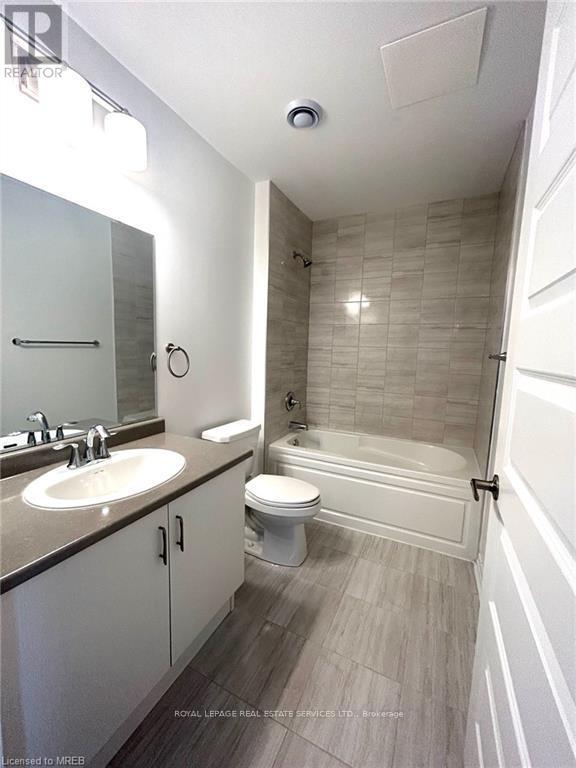 202 - 128 Grovewood Common, Oakville, Ontario  L6H 0X3 - Photo 22 - W13139936