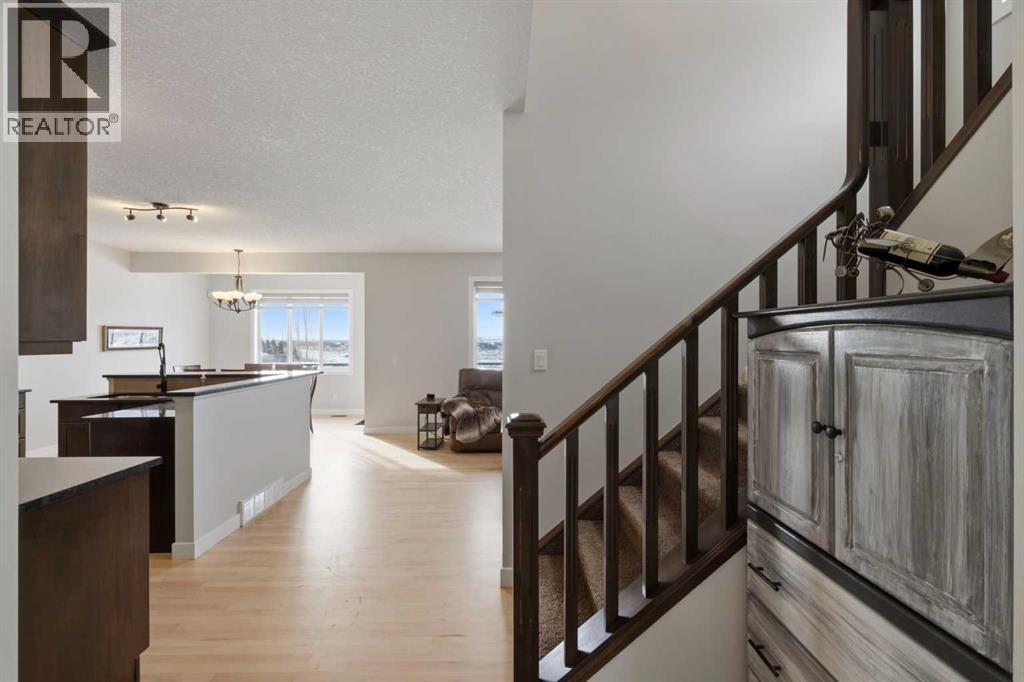 48 Heritage Green, Cochrane, Alberta  T4C 0L3 - Photo 8 - A2291764