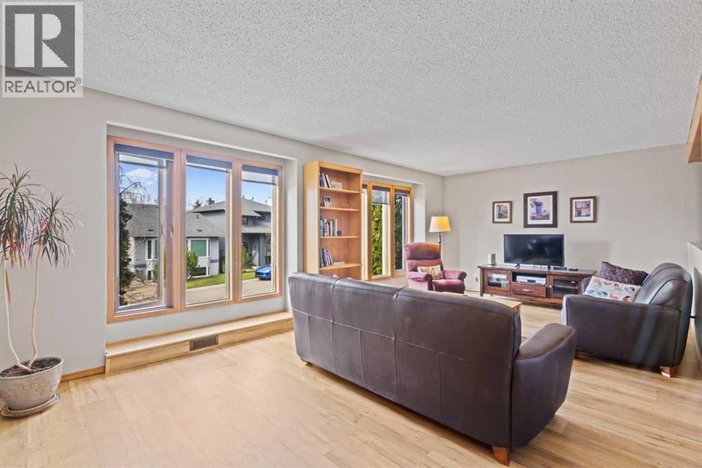 28 Ranchridge Way NW, Calgary, Alberta  T3G 1Z9 - Photo 8 - A2310119