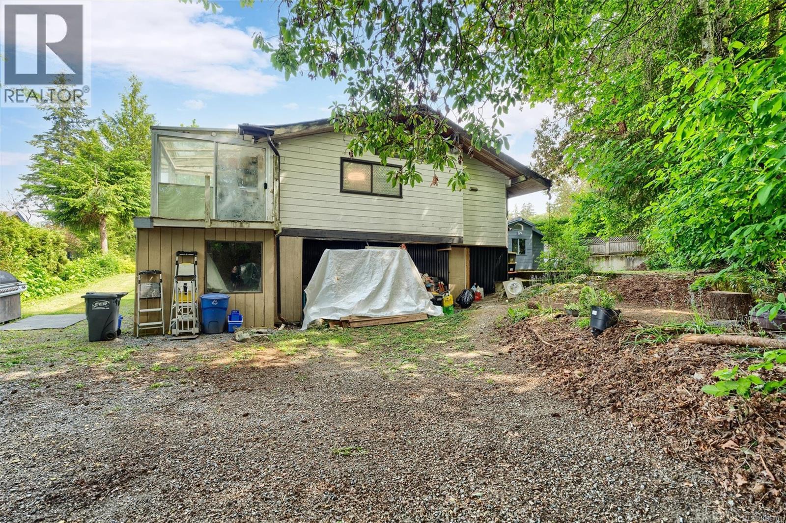 6898 Woodward Dr, Central Saanich, British Columbia  V8M 1A9 - Photo 52 - 1036701
