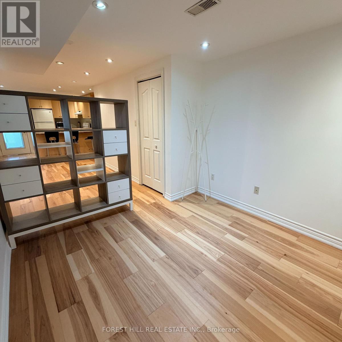 #lower - 41 Gladstone Avenue, Toronto, Ontario  M6K 3K7 - Photo 11 - C13139960