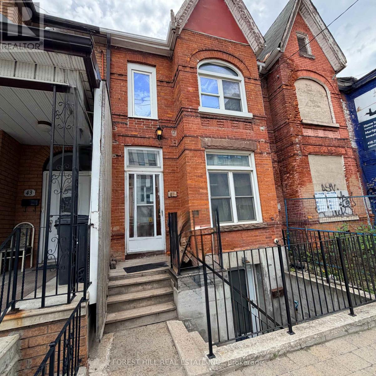 #lower - 41 Gladstone Avenue, Toronto, Ontario  M6K 3K7 - Photo 3 - C13139960