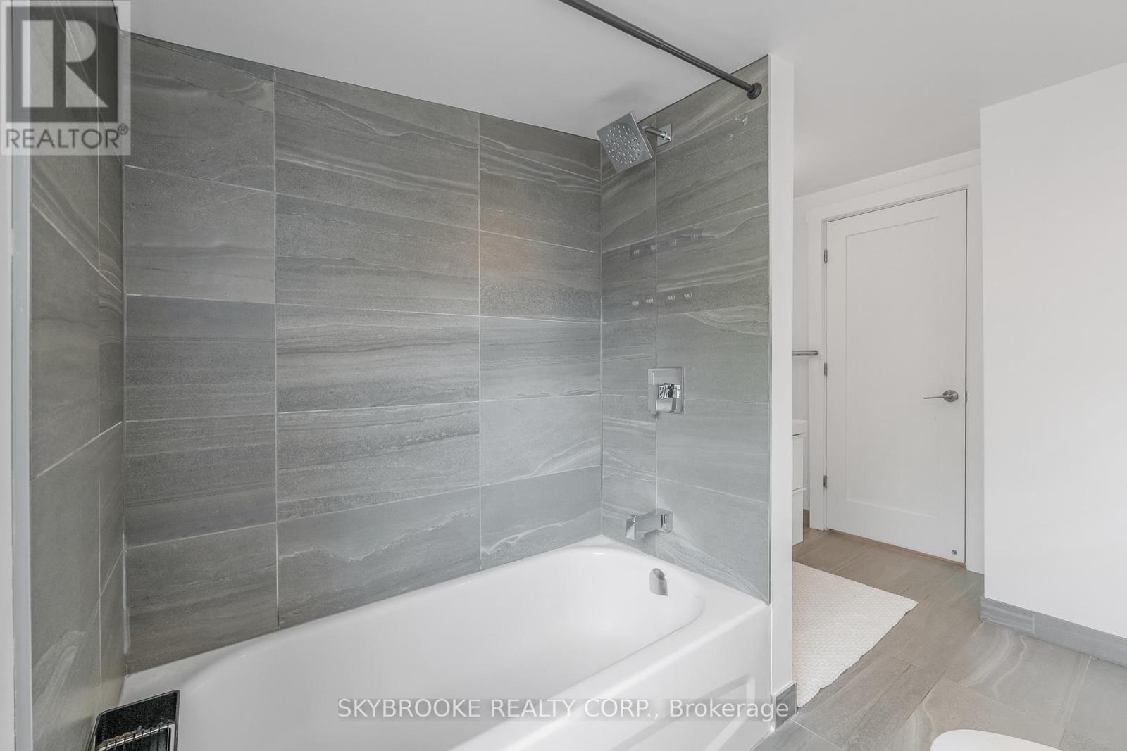 14 Whitaker Avenue, Toronto, Ontario  M6J 1A1 - Photo 23 - C13139972