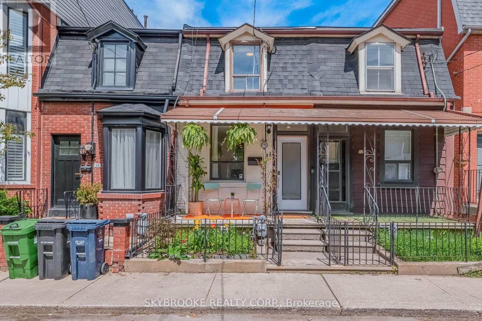 14 Whitaker Avenue, Toronto, Ontario  M6J 1A1 - Photo 36 - C13139972