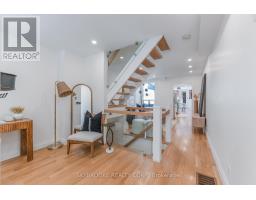 14 WHITAKER AVENUE, Toronto, Ontario