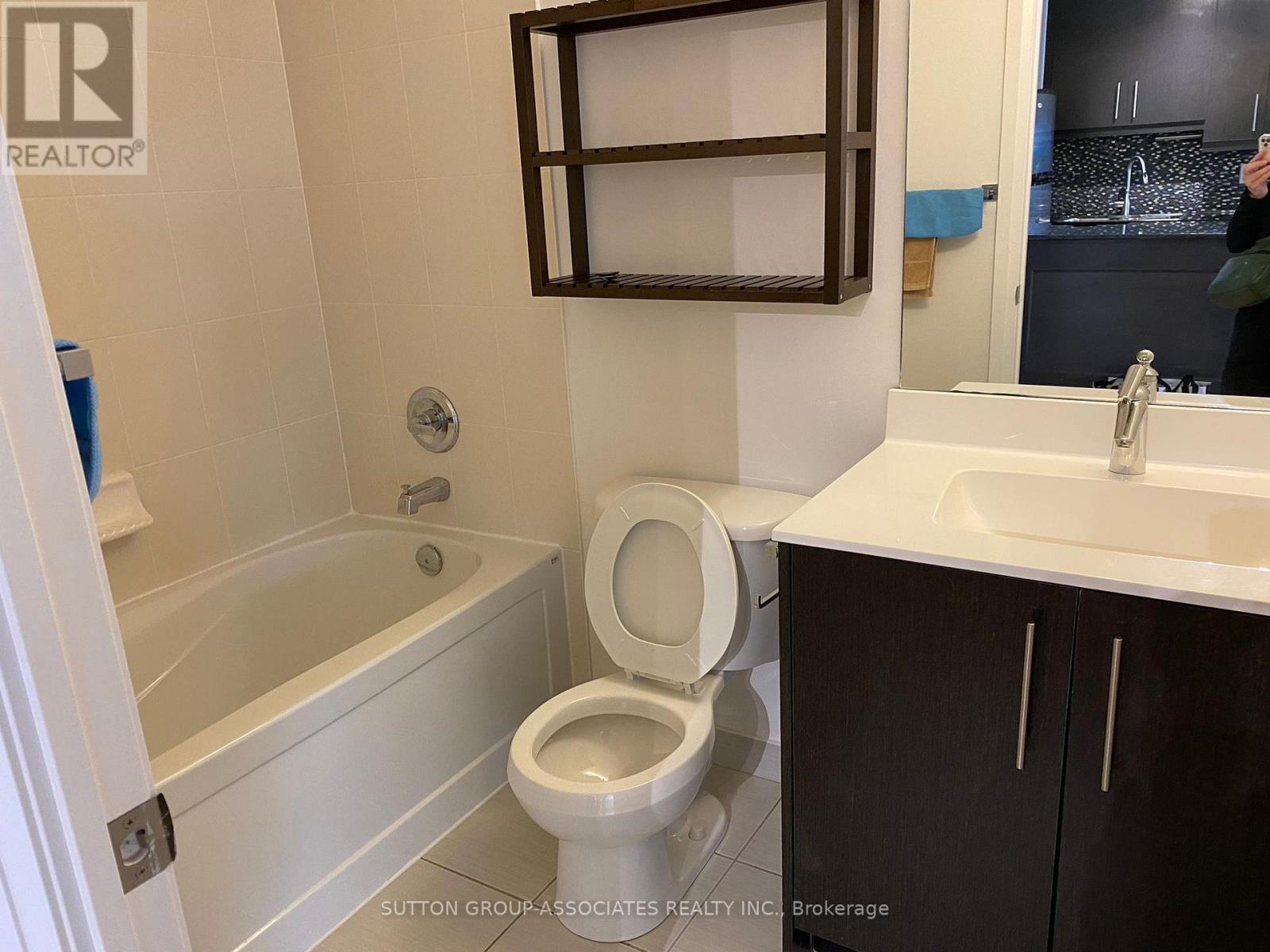 Ph8 - 1 De Boers Drive, Toronto, Ontario  M3J 0G6 - Photo 16 - W13139988