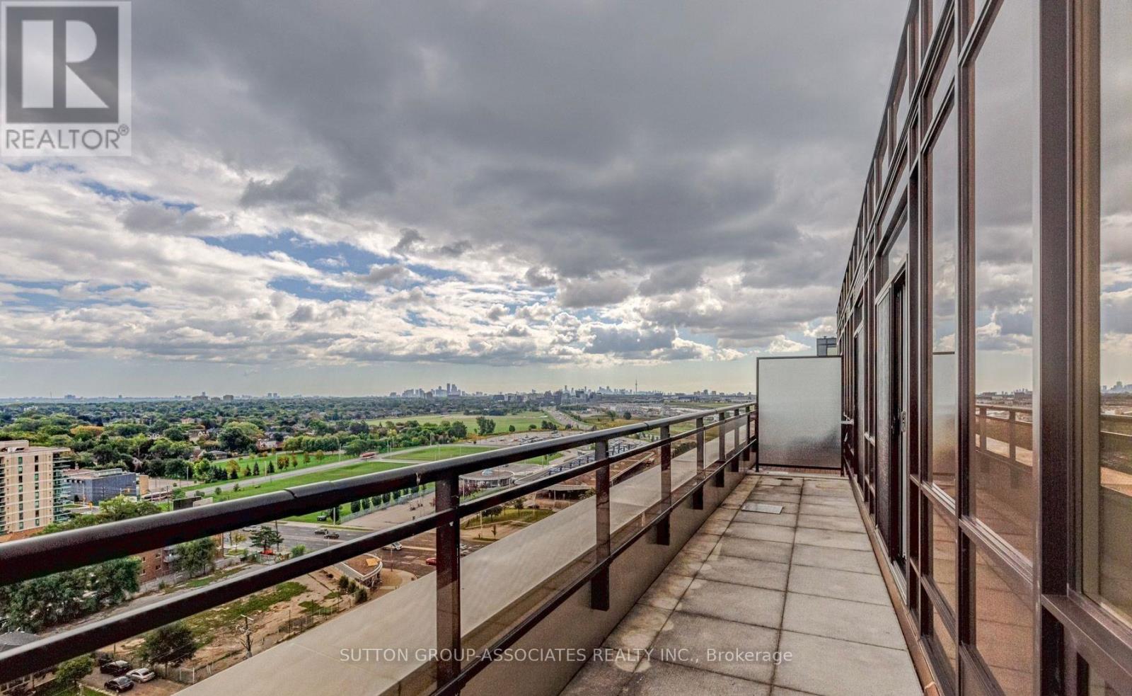 Ph8 - 1 De Boers Drive, Toronto, Ontario  M3J 0G6 - Photo 19 - W13139988