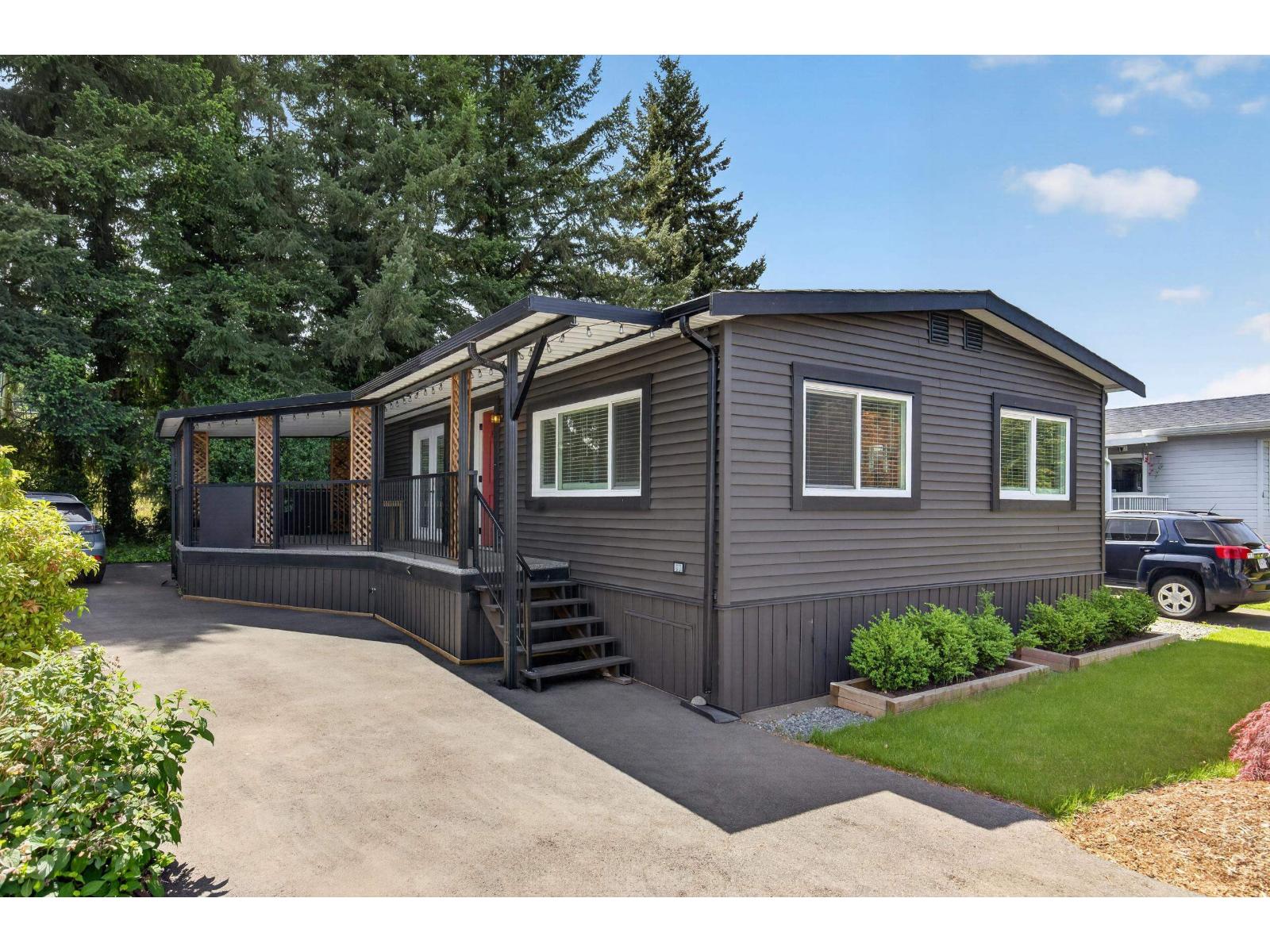 5 31313 Livingstone Avenue, Abbotsford, British Columbia  V2T 4T1 - Photo 1 - R3124248