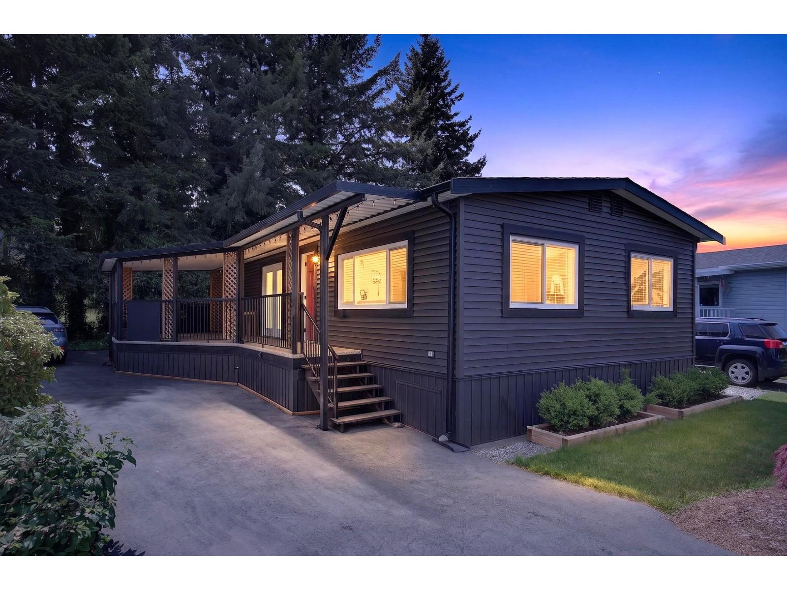 5 31313 Livingstone Avenue, Abbotsford, British Columbia  V2T 4T1 - Photo 2 - R3124248