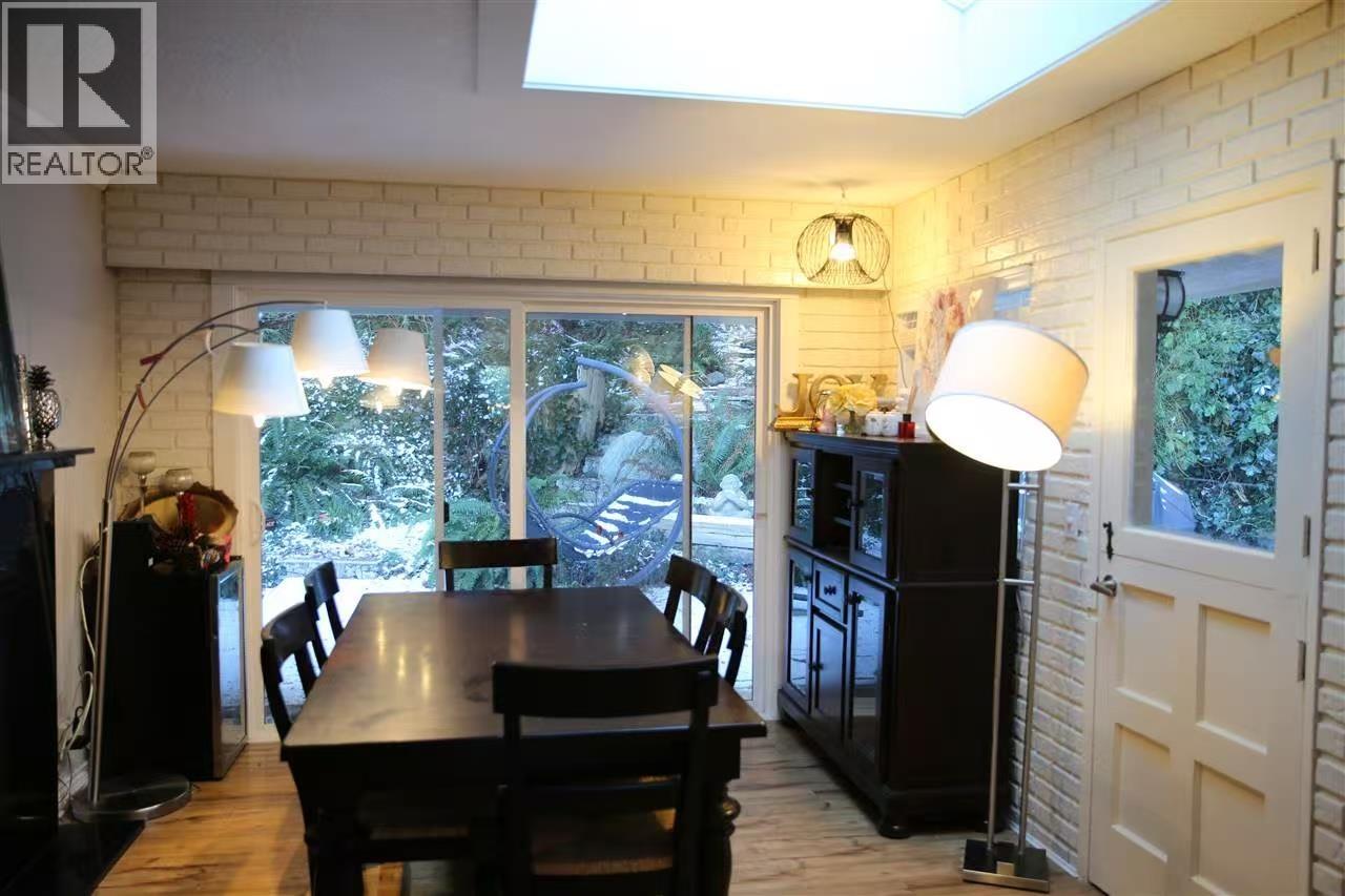 Upper Level 6789 Marine Drive, West Vancouver, British Columbia  V7W 2T1 - Photo 11 - R3124499