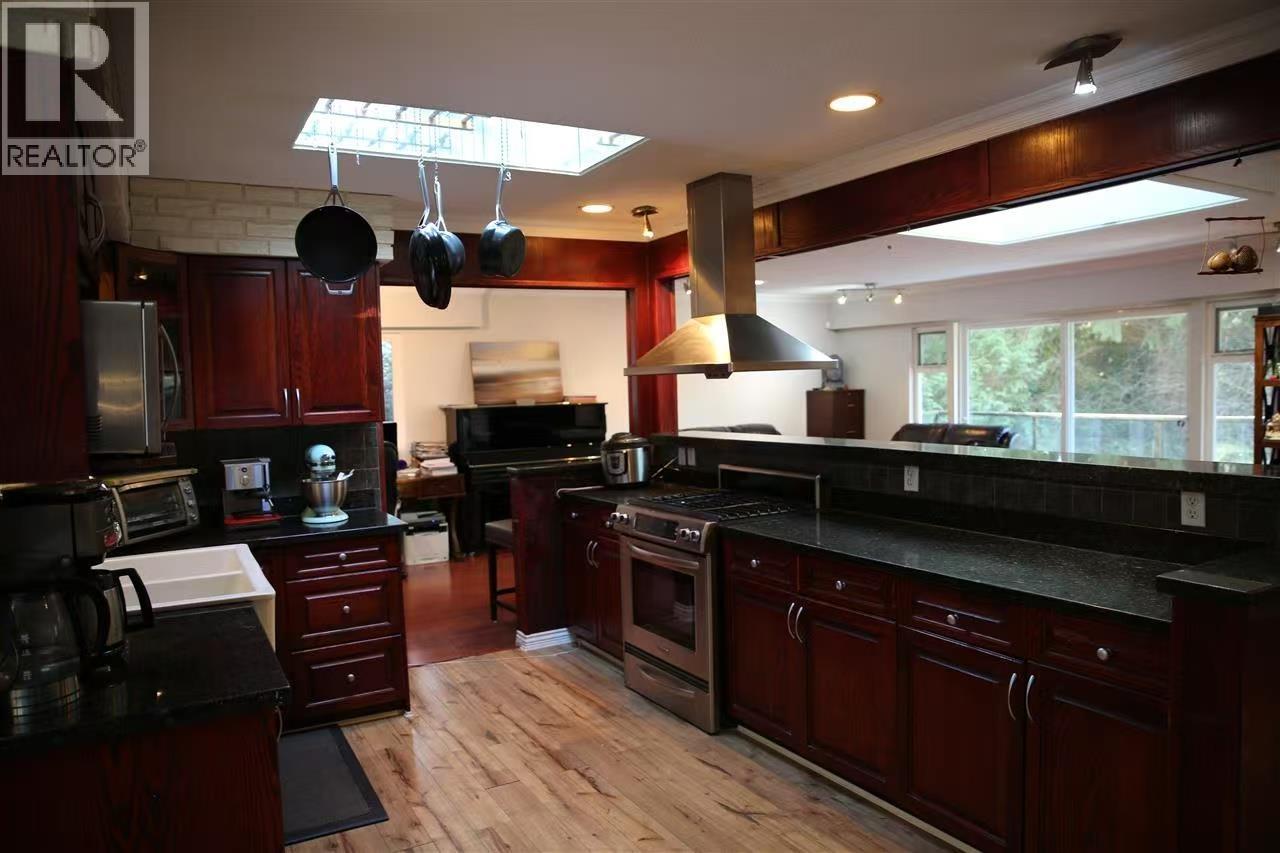 Upper Level 6789 Marine Drive, West Vancouver, British Columbia  V7W 2T1 - Photo 10 - R3124499