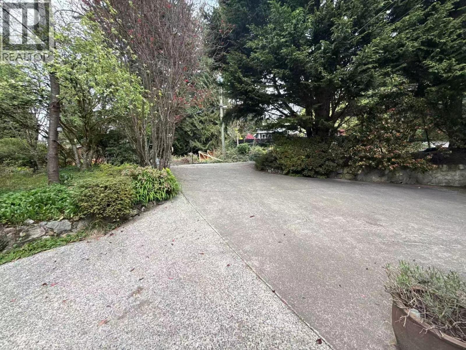 5355 The Terrace, West Vancouver, British Columbia  V7V 1M7 - Photo 28 - R3114496