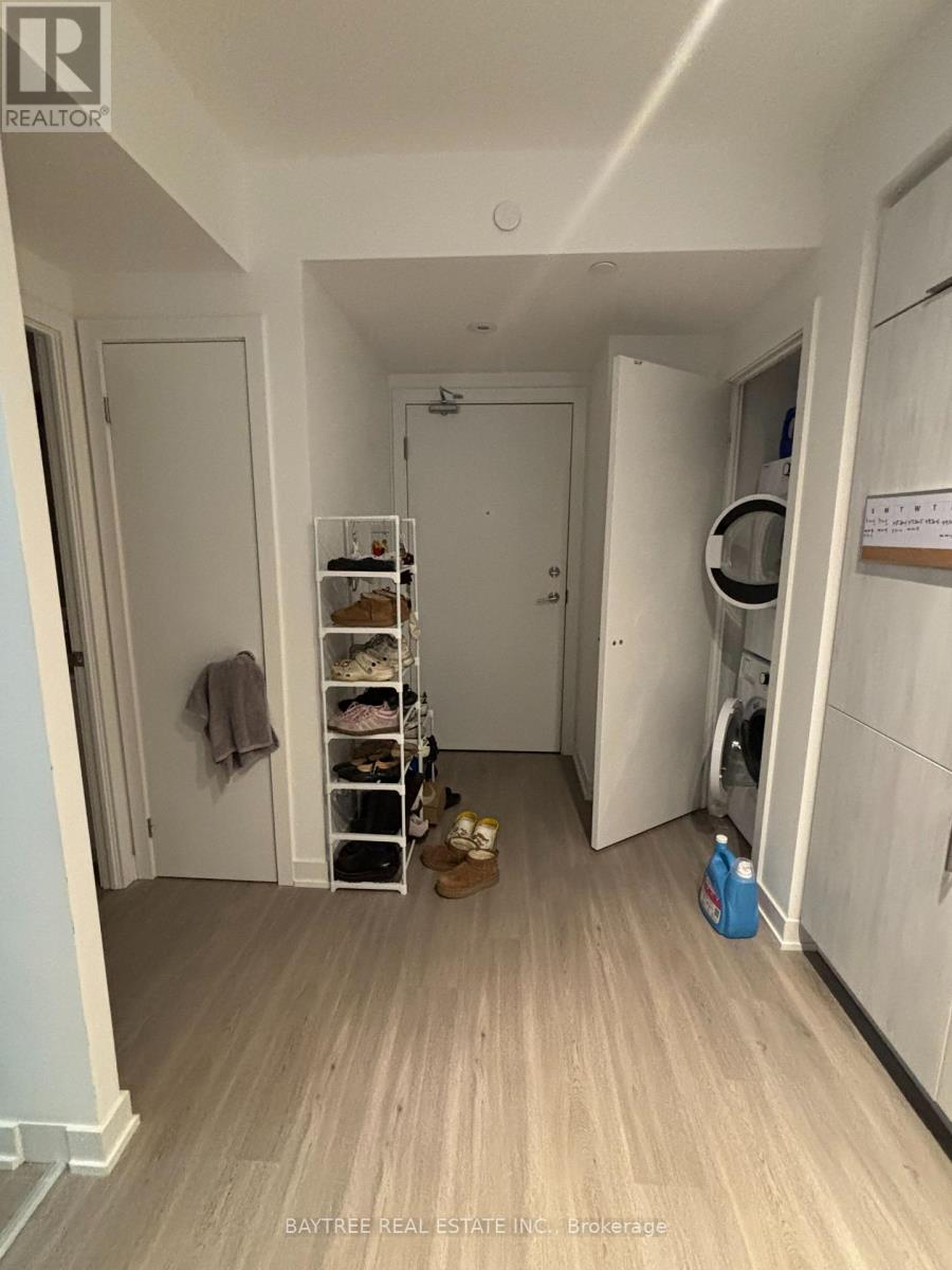 8 Wellesley St Unit 1502 Street, Toronto, Ontario  M4Y 0J5 - Photo 4 - C13140014