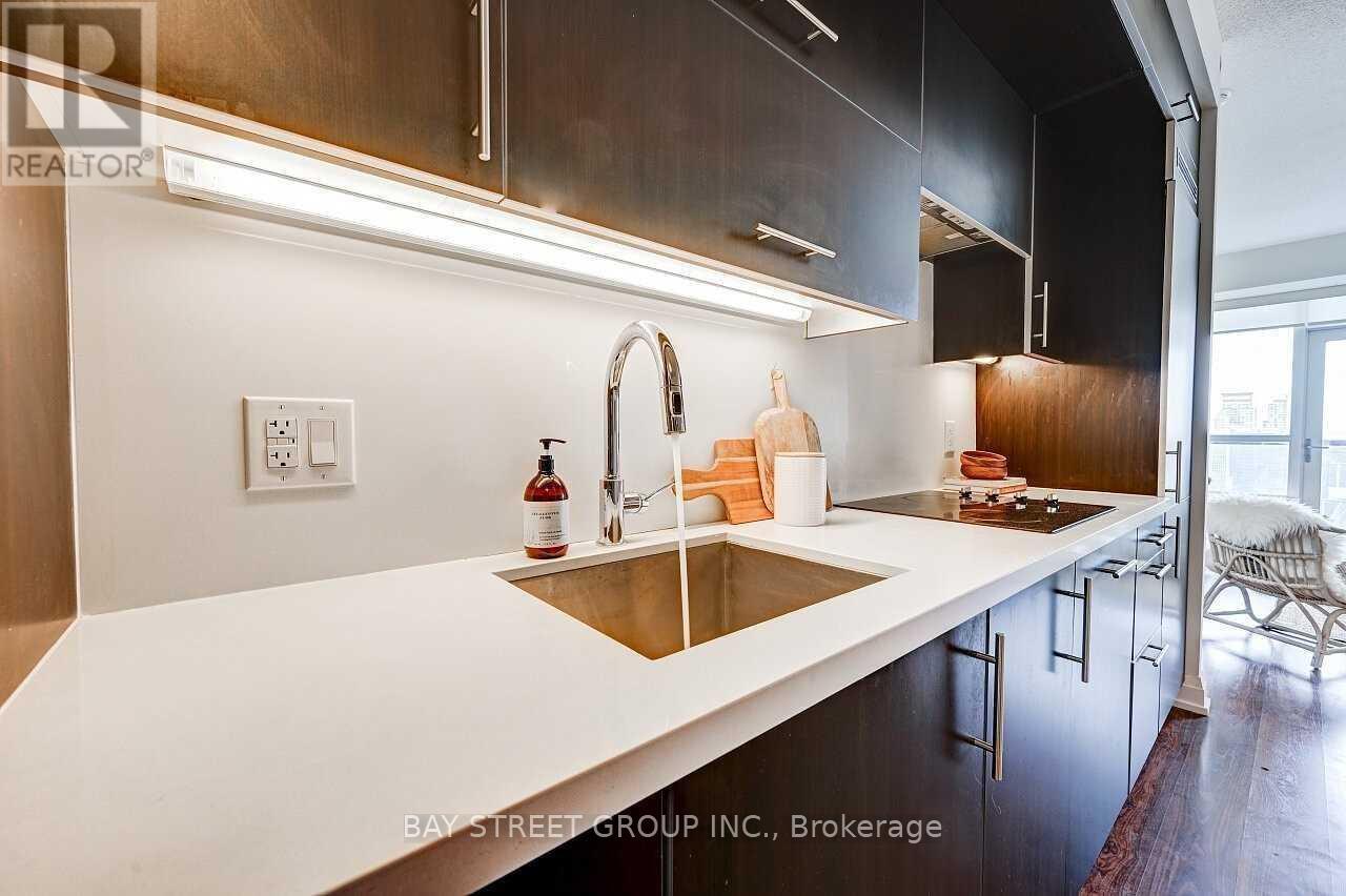 2622 - 5 Sheppard Avenue E, Toronto, Ontario  M2N 0G4 - Photo 7 - C13140024
