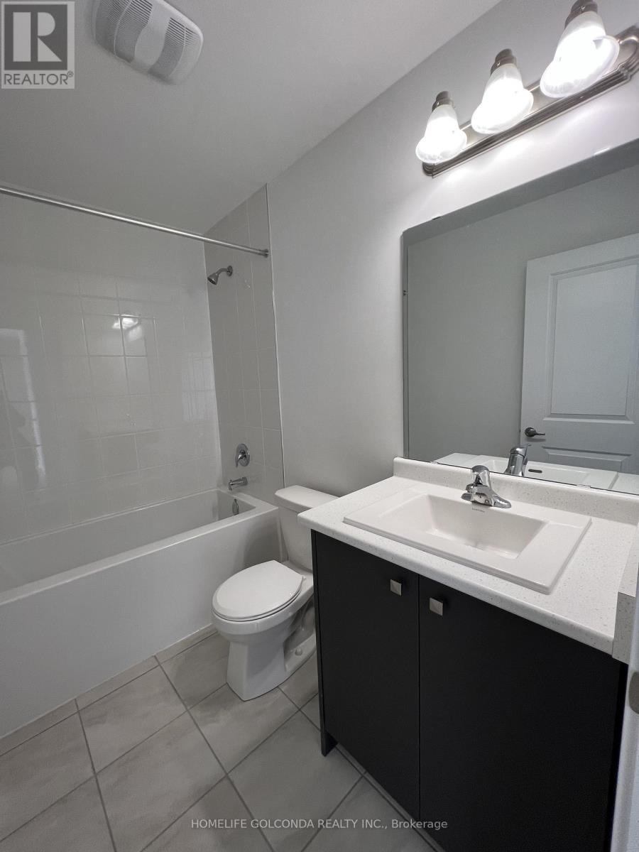 8 Sobczak Drive, Whitby, Ontario  L1N 0N3 - Photo 13 - E13140012
