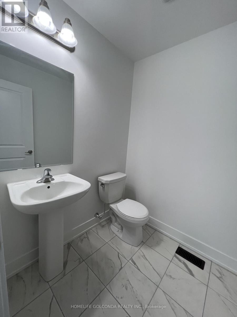 8 Sobczak Drive, Whitby, Ontario  L1N 0N3 - Photo 16 - E13140012