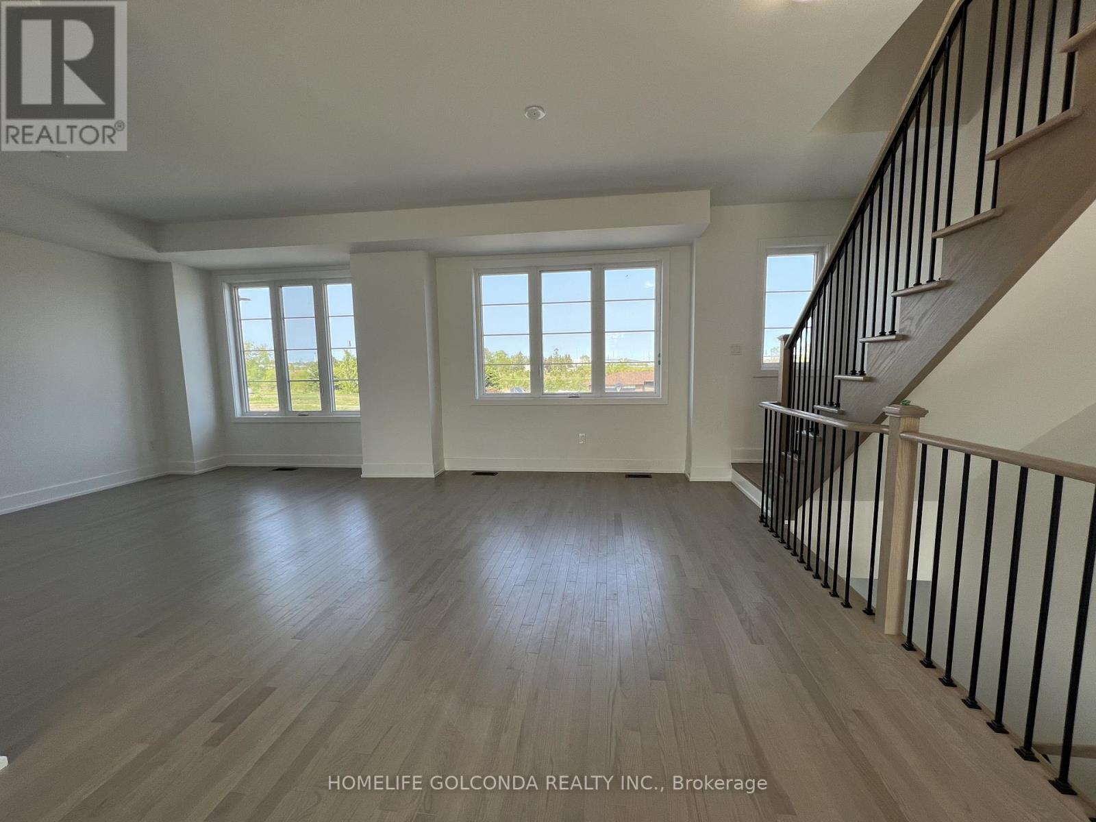 8 Sobczak Drive, Whitby, Ontario  L1N 0N3 - Photo 5 - E13140012