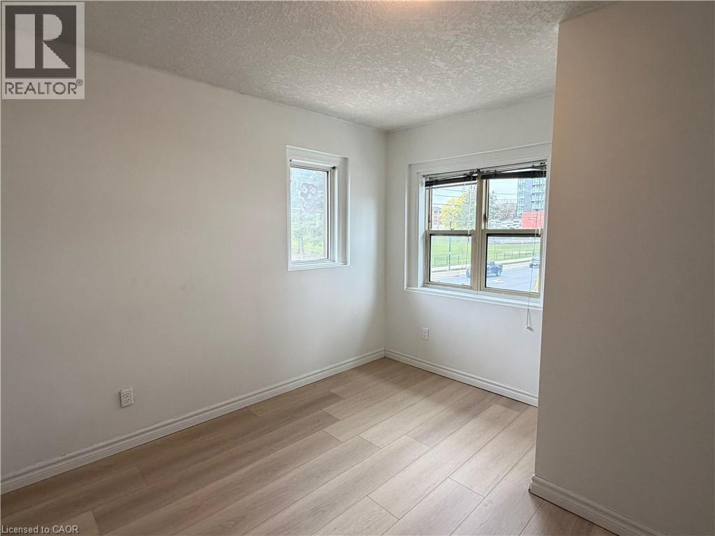 124 King Street N Unit# 5b, Waterloo, Ontario  N2J 2X8 - Photo 11 - 40831014