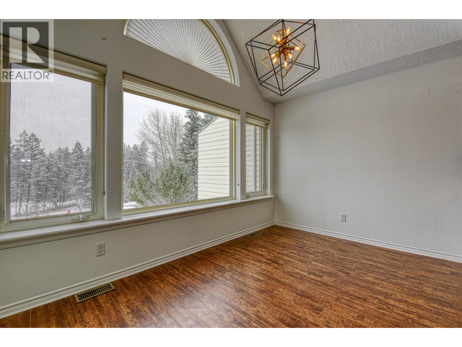 9 11 Eagle Crescent, Williams Lake, British Columbia  V2G 4R6 - Photo 3 - R3105597