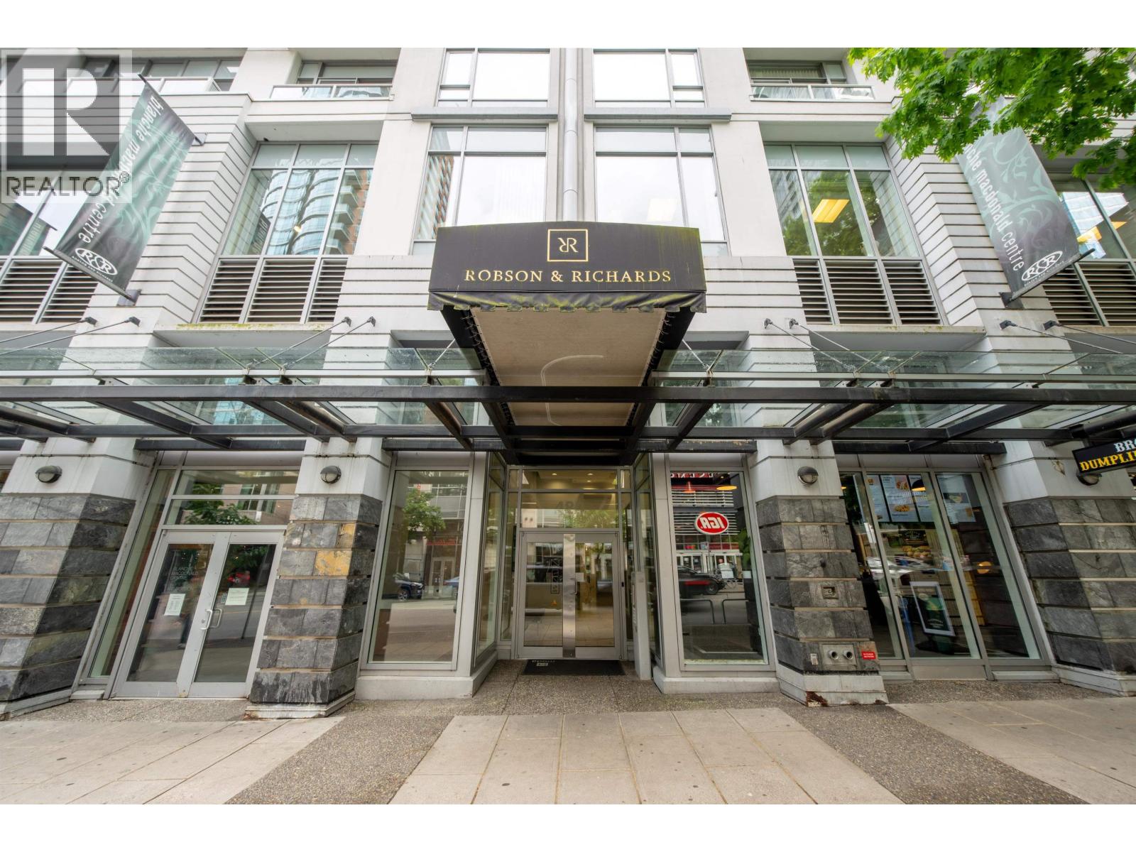 801 480 ROBSON STREET, Vancouver, British Columbia