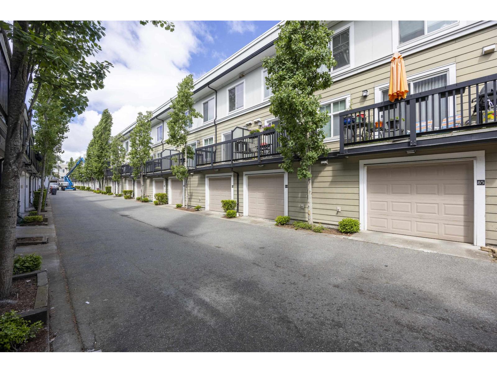 83 15833 26 Avenue, Surrey, British Columbia  V3Z 2X5 - Photo 1 - R3123630