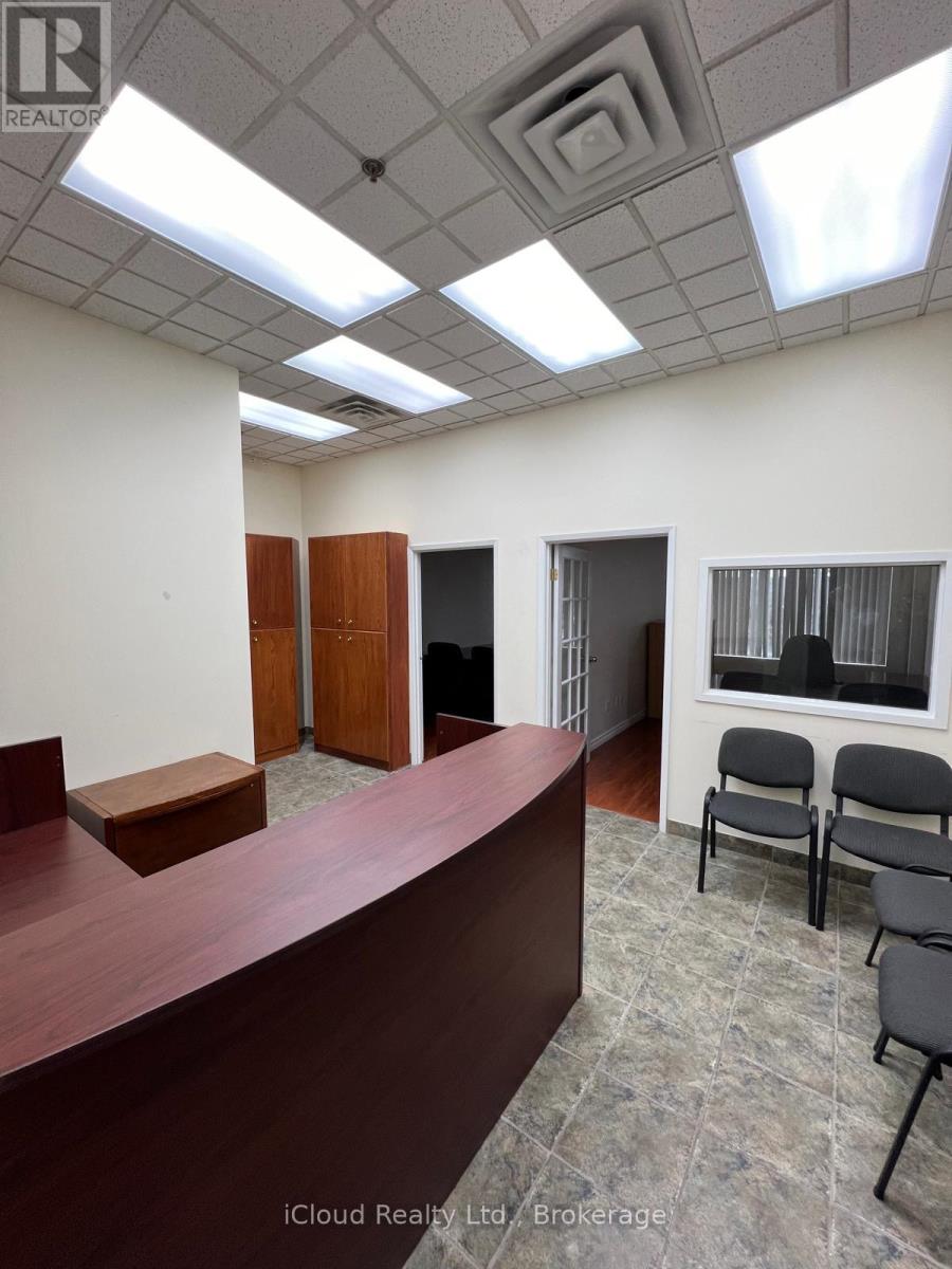 208 - 808 Britannia Road W, Mississauga, Ontario  L5V 0A7 - Photo 2 - W13140018
