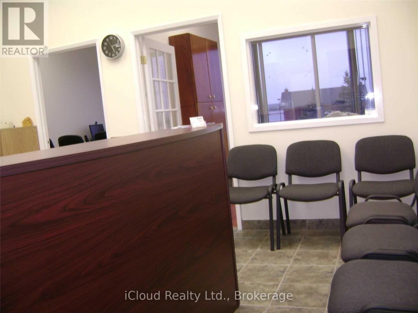 208 - 808 Britannia Road W, Mississauga, Ontario  L5V 0A7 - Photo 3 - W13140018