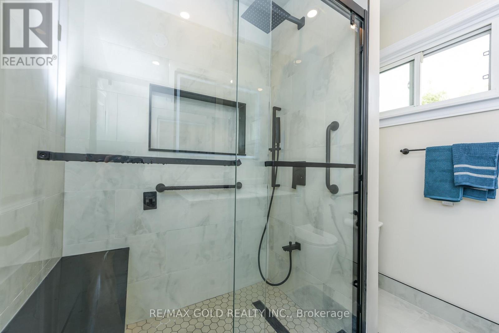 7595 Wrenwood Crescent, Mississauga, Ontario  L4T 2V8 - Photo 20 - W13140020