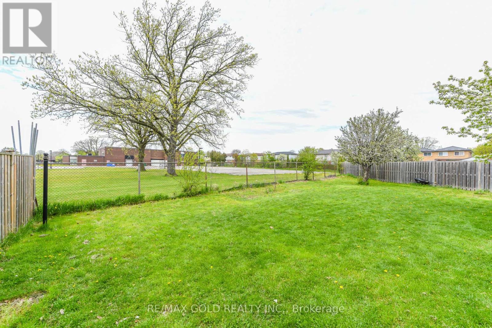7595 Wrenwood Crescent, Mississauga, Ontario  L4T 2V8 - Photo 43 - W13140020
