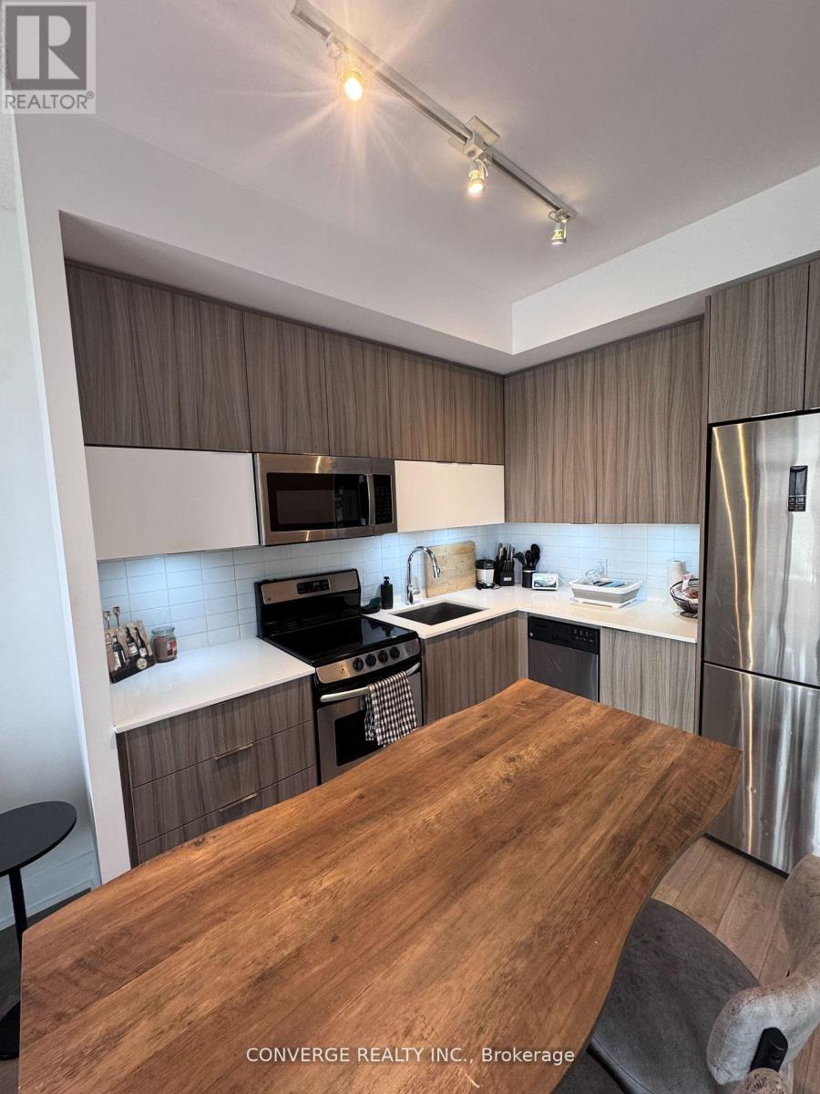 1608 - 56 Annie Craig Drive, Toronto, Ontario  M8V 0C5 - Photo 3 - W13140022