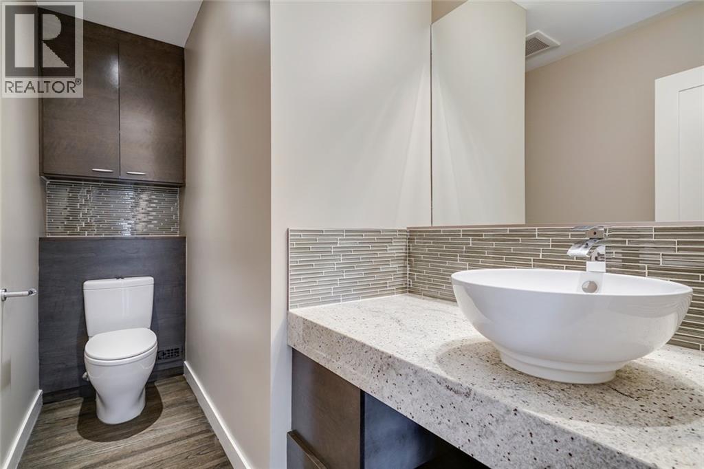2203 25 Avenue NW, Calgary, Alberta  T2M 2C2 - Photo 16 - A2311804