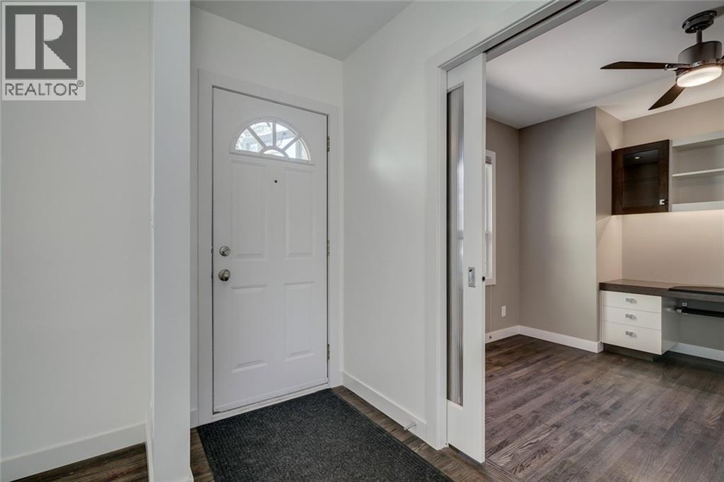 2203 25 Avenue NW, Calgary, Alberta  T2M 2C2 - Photo 13 - A2311804