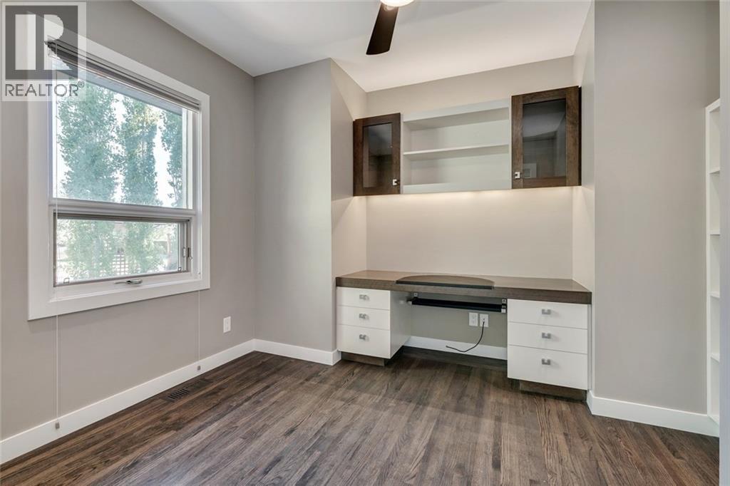 2203 25 Avenue NW, Calgary, Alberta  T2M 2C2 - Photo 15 - A2311804