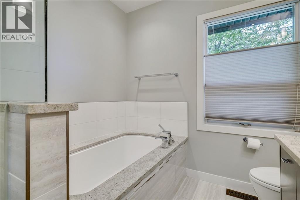 2203 25 Avenue NW, Calgary, Alberta  T2M 2C2 - Photo 22 - A2311804