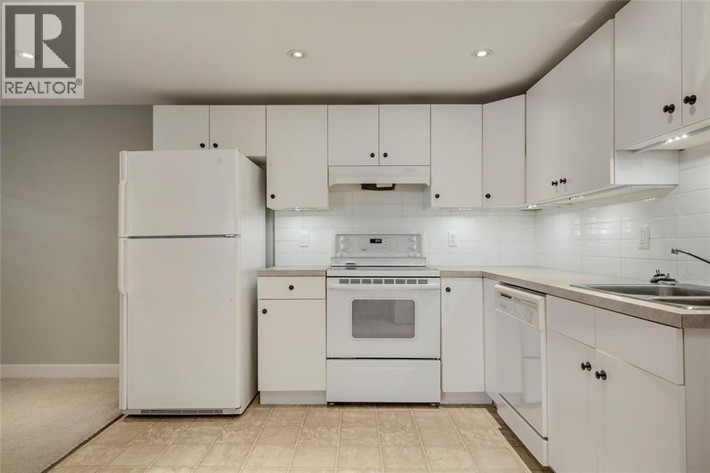 2203 25 Avenue NW, Calgary, Alberta  T2M 2C2 - Photo 25 - A2311804