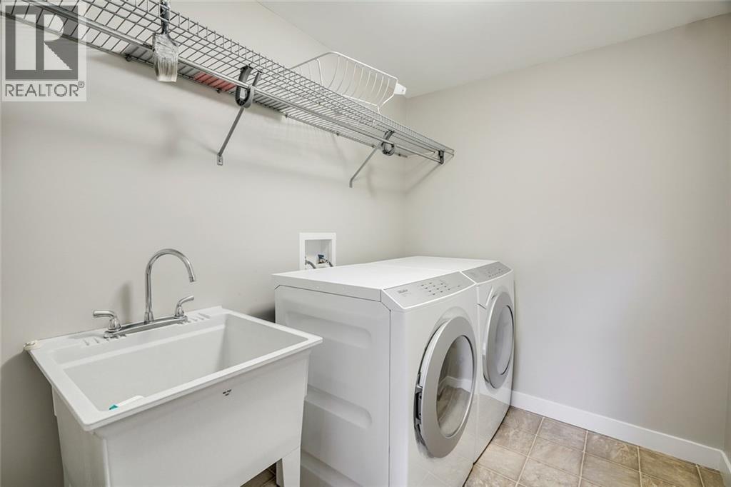 2203 25 Avenue NW, Calgary, Alberta  T2M 2C2 - Photo 32 - A2311804