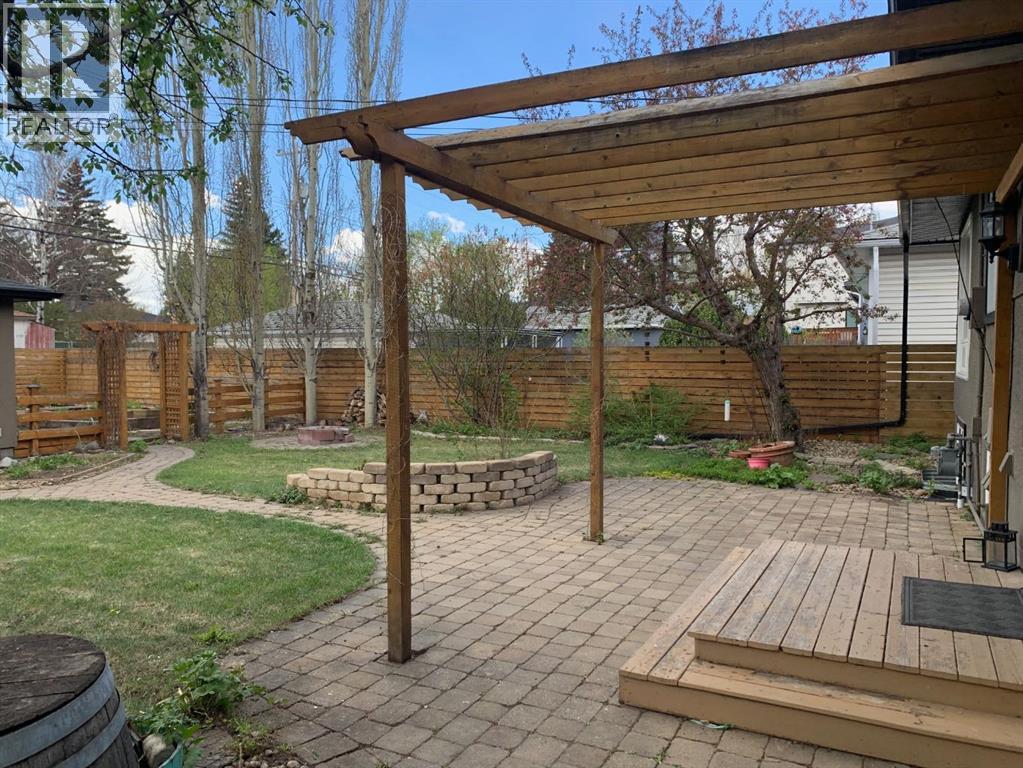 2203 25 Avenue NW, Calgary, Alberta  T2M 2C2 - Photo 35 - A2311804