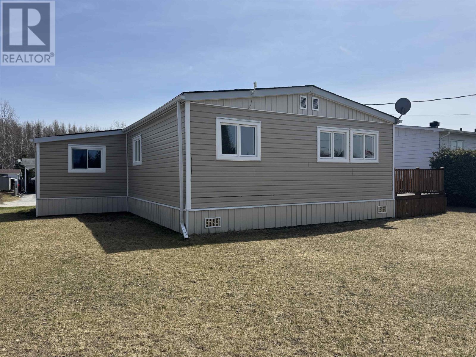 49 Otter Ave, Manitouwadge, Ontario  P0T 2C0 - Photo 30 - TB252485