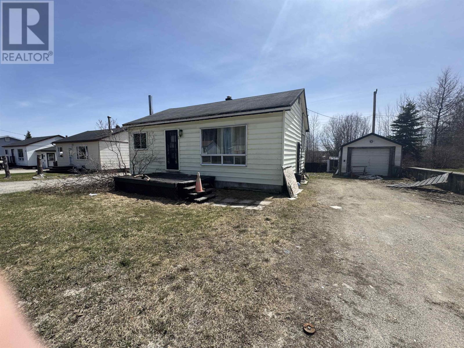 28 Warbler Drive, Manitouwadge, Ontario