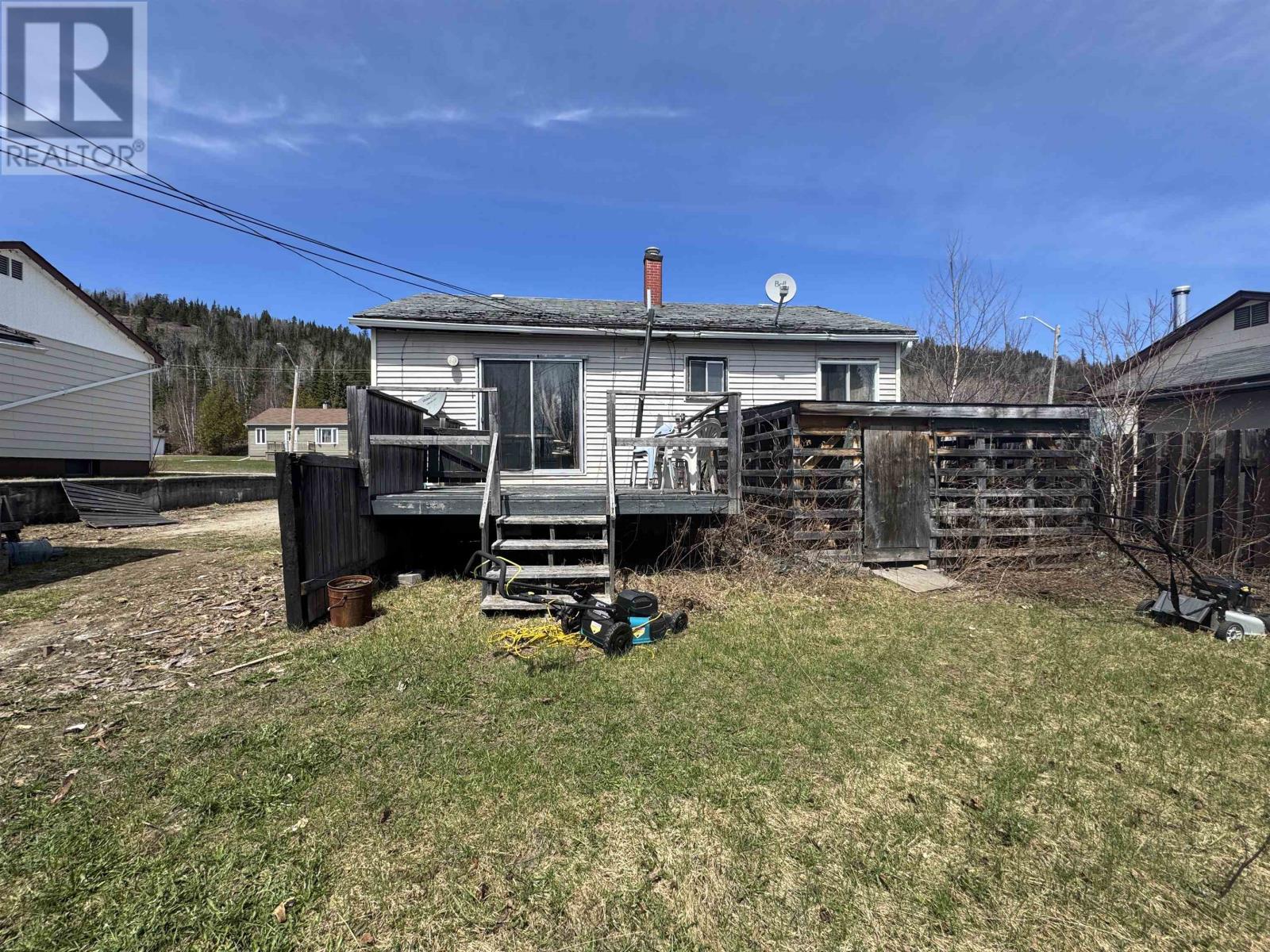 28 Warbler Drive, Manitouwadge, Ontario  P0T 2C0 - Photo 2 - TB2600668