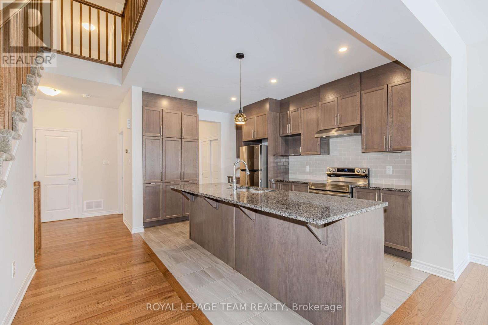 608 Enclave Lane, Clarence-Rockland, Ontario  K4K 0M8 - Photo 11 - X13140054
