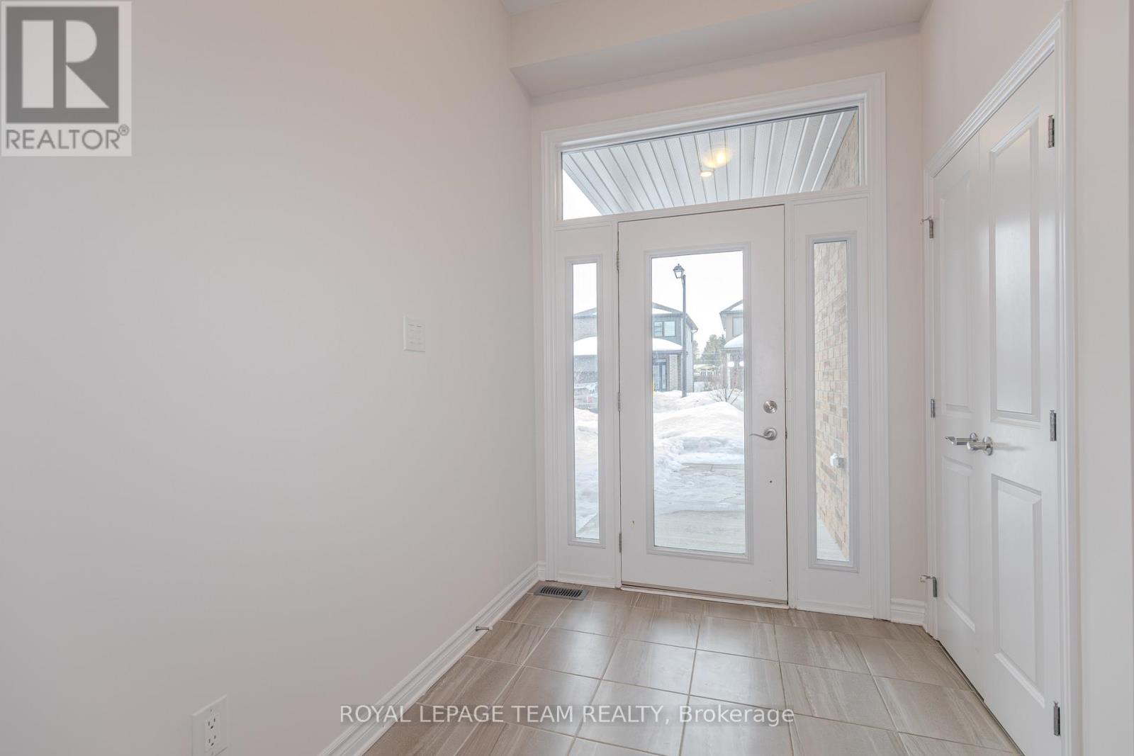 608 Enclave Lane, Clarence-Rockland, Ontario  K4K 0M8 - Photo 3 - X13140054