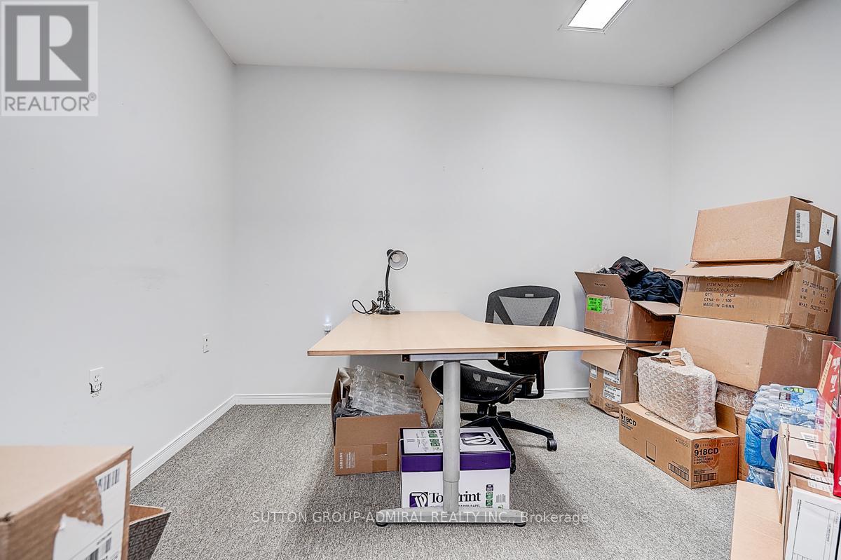 1184 Eglinton Avenue W, Toronto, Ontario  M6C 2E3 - Photo 8 - C13140050