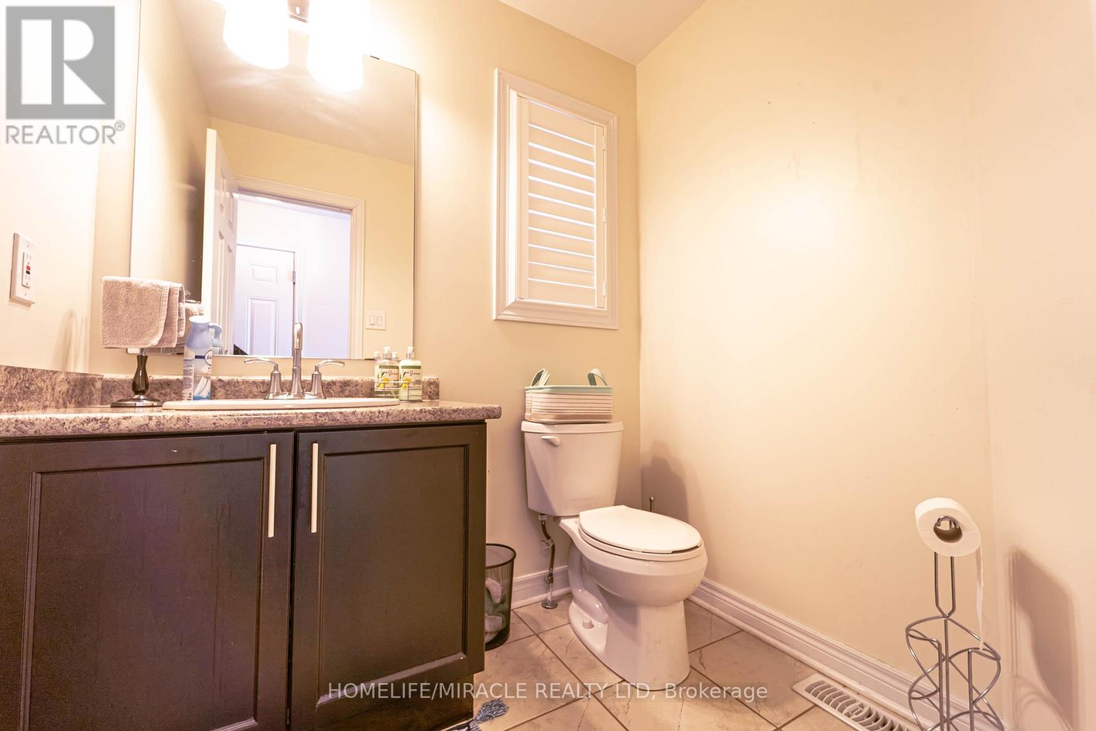 54 Mccourt Drive, Ajax, Ontario  L1Z 0P1 - Photo 5 - E13140052