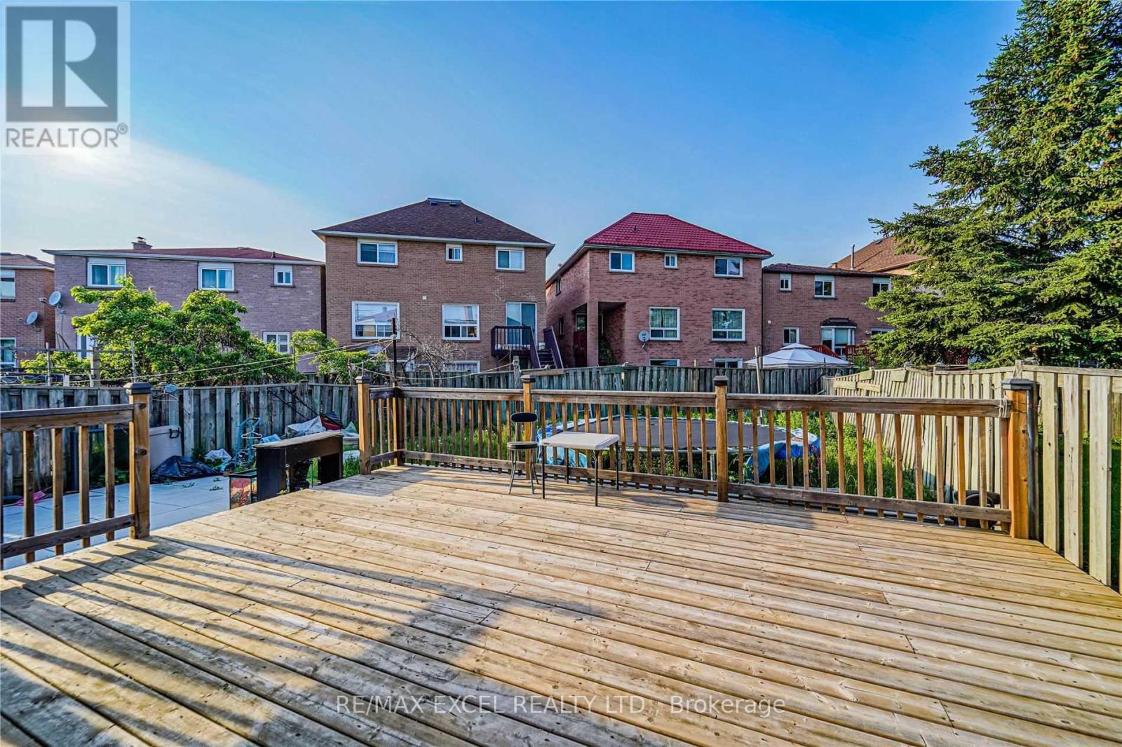 Upper - 47 Whiteleaf Crescent, Toronto, Ontario  M1V 3G1 - Photo 27 - E13140066
